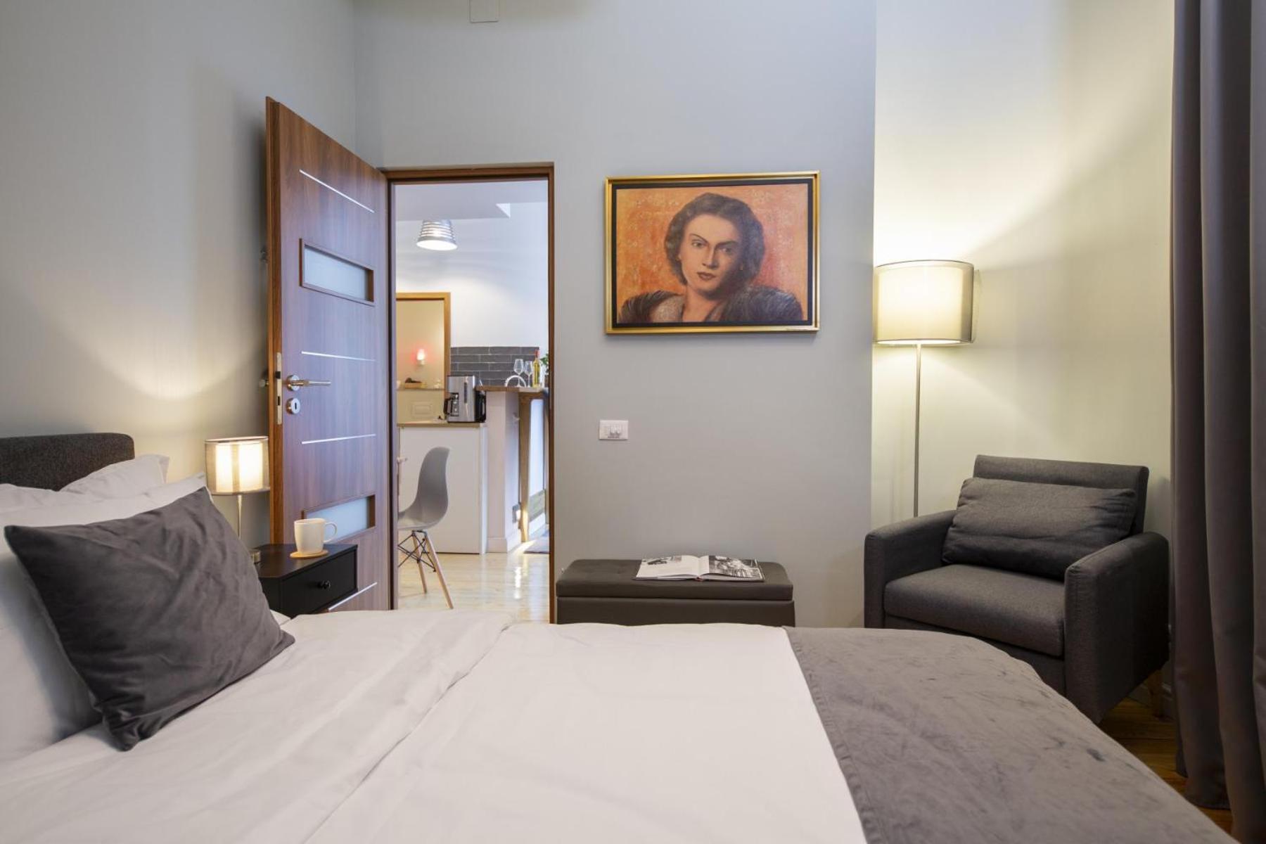 Athenaeum Spacious& Cozy 1Br Prime Location W Balcony Bukarest Kültér fotó